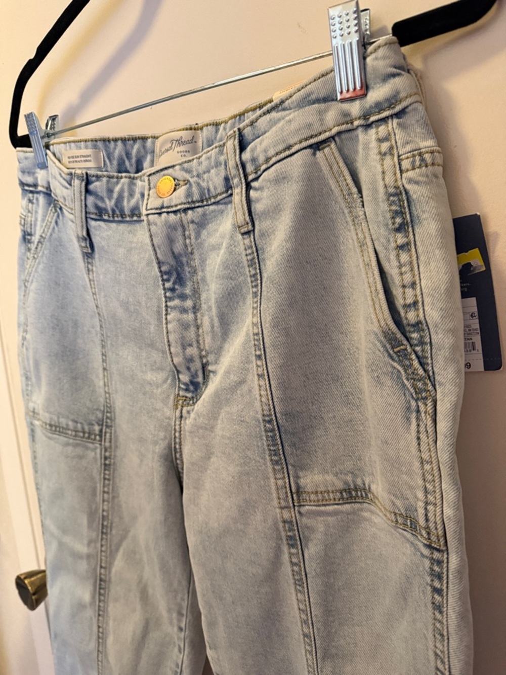 Universal Thread Light Blue Straight-Leg Jeans - Picture 6 of 8